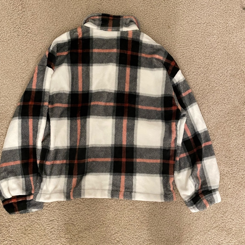 Fleece shacket - Picture 2 of 3